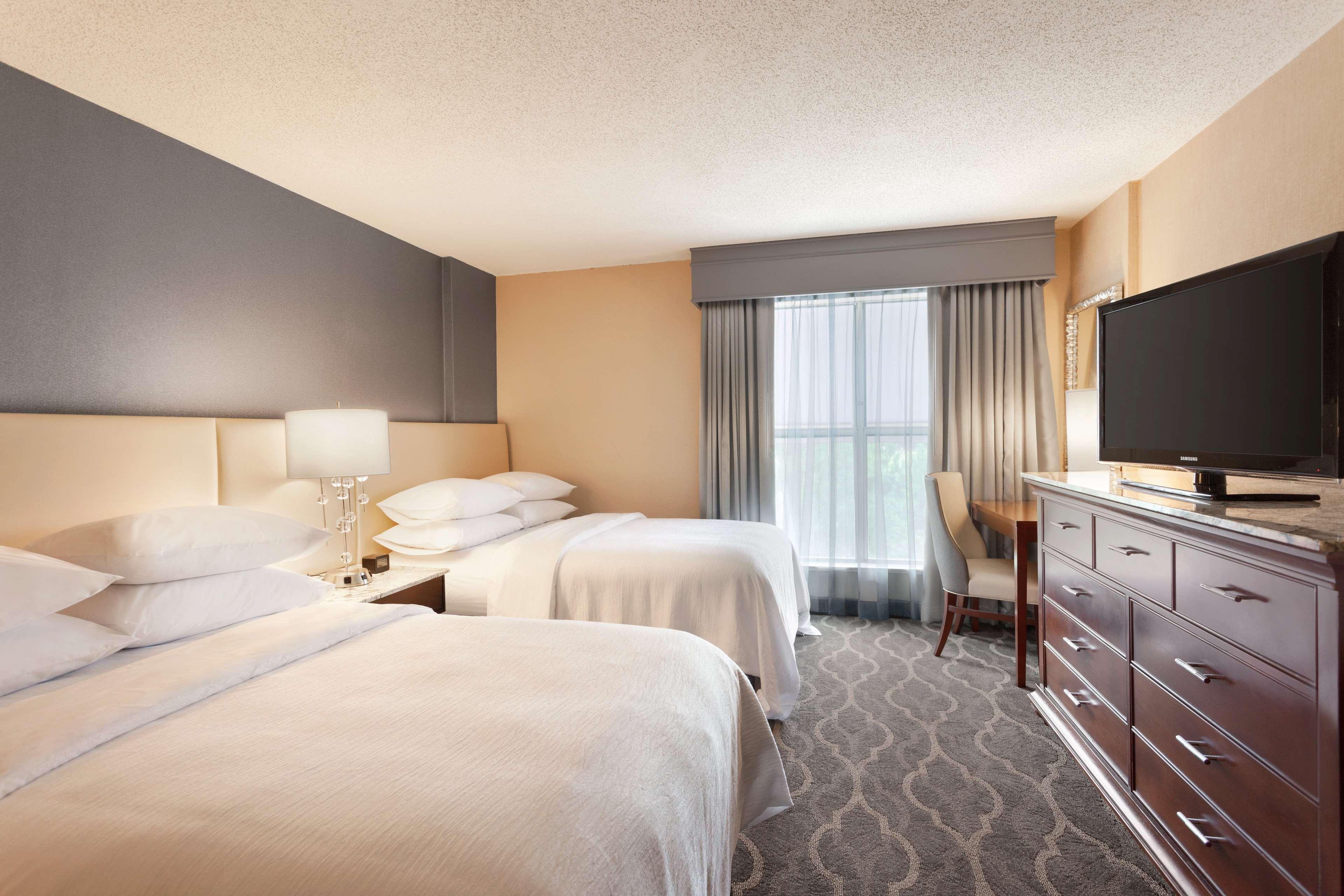 Embassy Suites By Hilton Atlanta Airport College Park Eksteriør billede