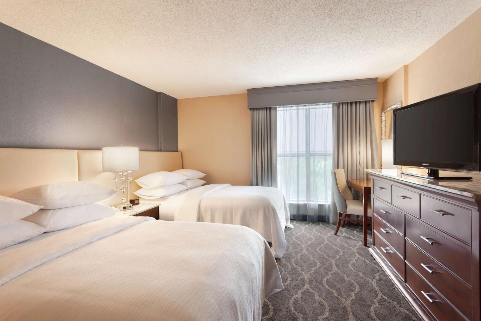 Embassy Suites By Hilton Atlanta Airport College Park Eksteriør billede
